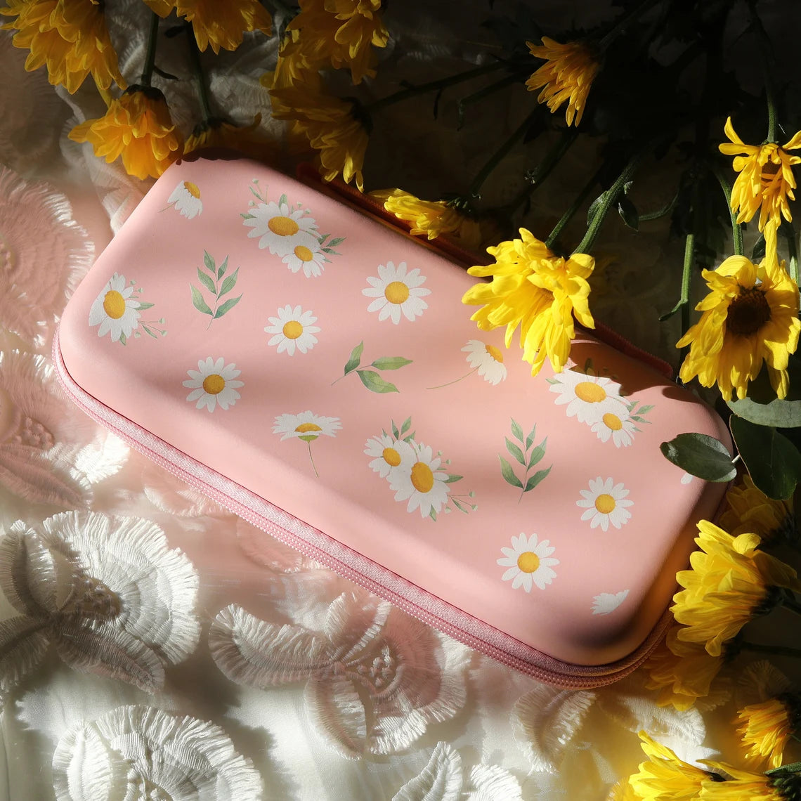 Daisy Daydream Nintendo Switch Carry-on Case