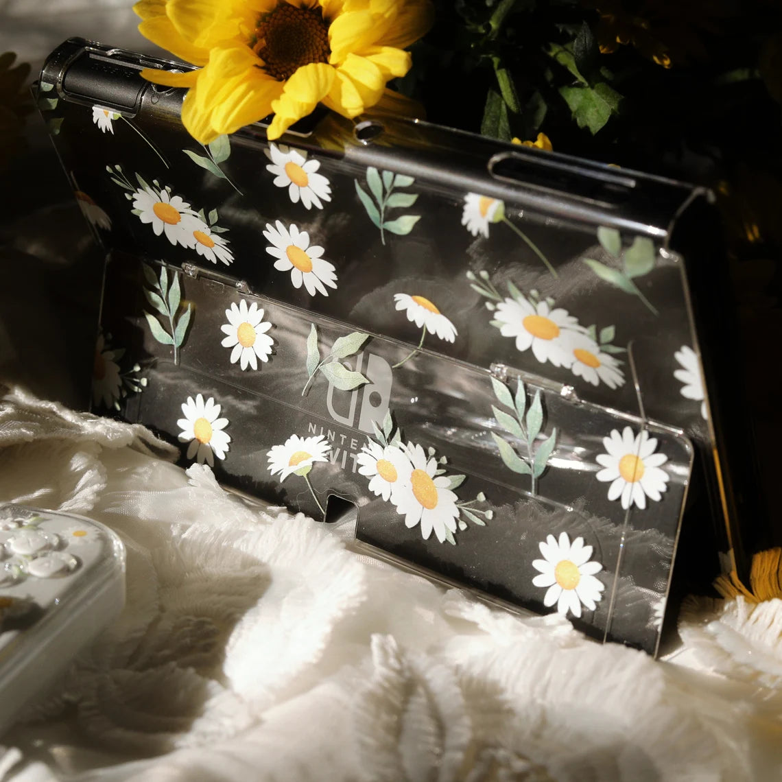 Daisy Daydream - Nintendo Switch OLED Case
